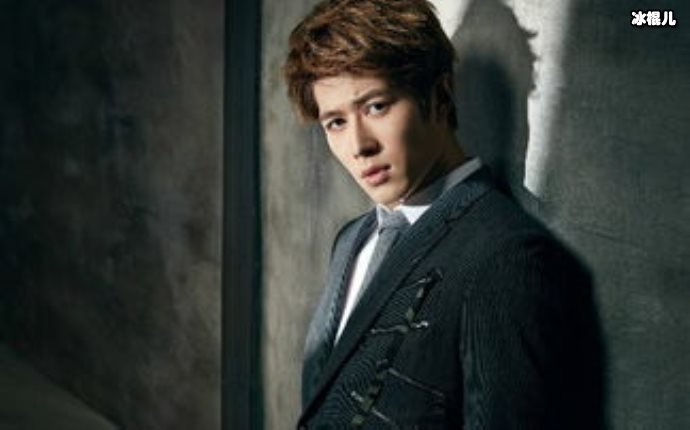 明星吃瓜形态各异,陈学冬群内教粉丝如何自我保护张雨绮很刚