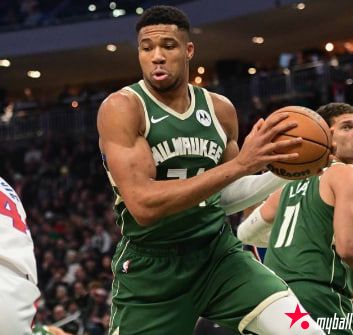 迈博体育 尴尬!利拉德33分字母哥22+8 雄鹿送活塞23连败