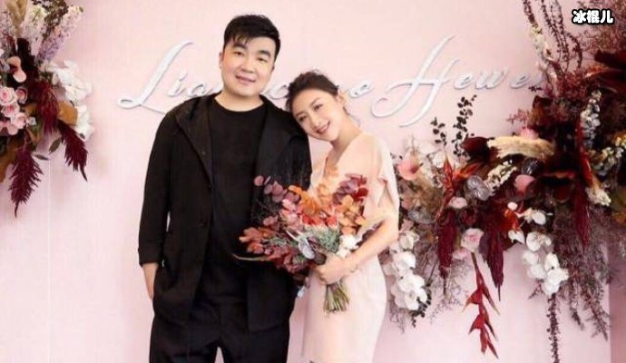 何雯娜晒出奥运混搭婚纱照,新婚生活甜蜜网友:祝福真爱