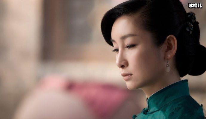 秦海璐穿私服身材五五分,低调亲切礼服造型美到爆