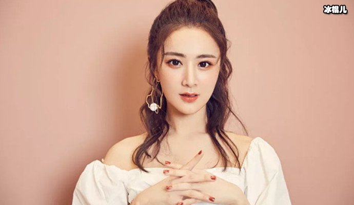 薇娅正在直播熟悉她突然空降,没有明星包袱超接地气