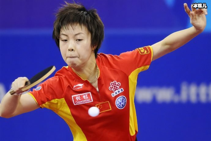 冷面张怡宁难得与丈夫同框亮相,全程无交流不代表婚姻不幸福