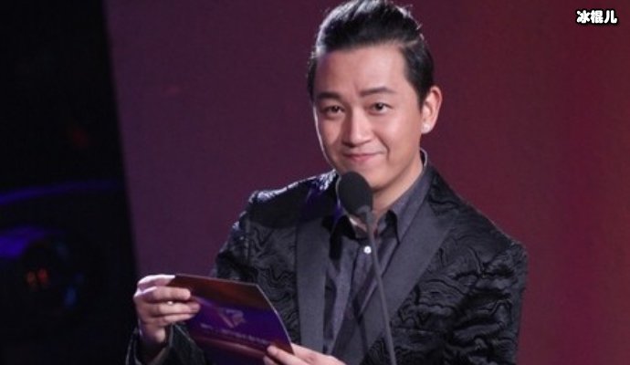 潘粤明发博为父亲庆生,父子亲密瞬间超温馨引粉丝直呼感动