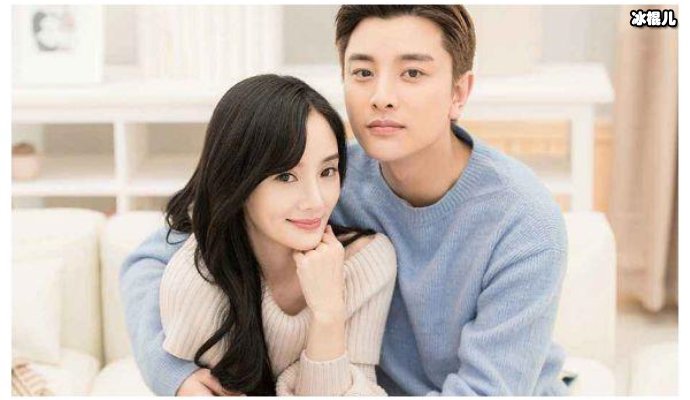 李小璐贾乃亮表现截然不同,一个面带微笑捂的严严实实