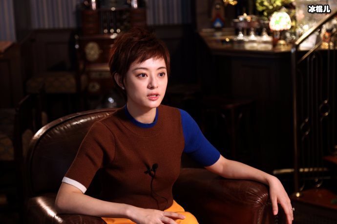 孙俪现身新剧开机现场,一身装扮清爽利落却不见男主身影