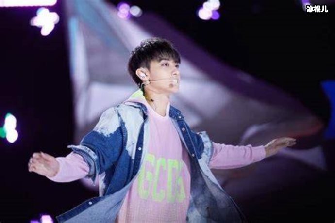 黄子韬徐艺洋大型cp营销,被猜是否真的恋爱?