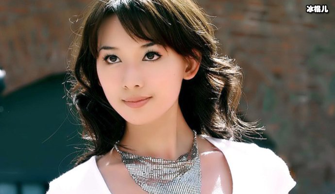 林志玲已怀孕最新大片小腹已隆起,忘记修了还是要官宣