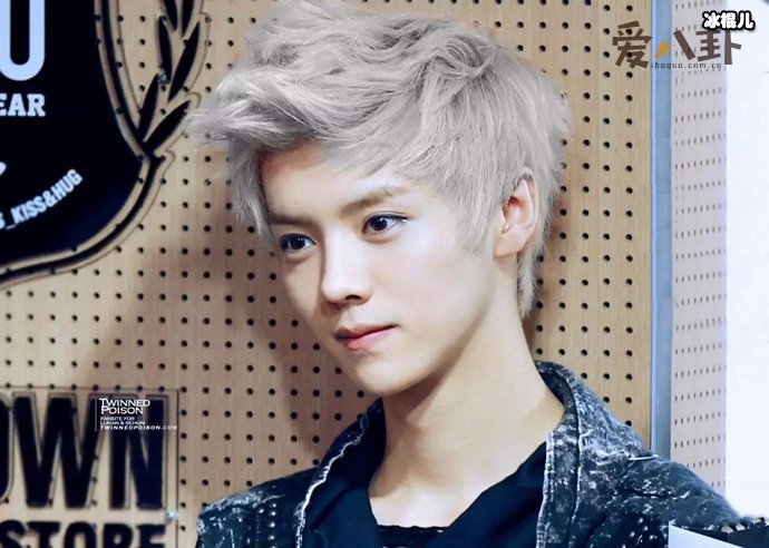 鹿晗代言乳酸菌产品翻车, 被曝出疑似虚假宣传欺骗消费者