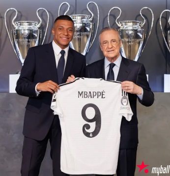 迈博体育 姆巴佩亮相伯纳乌!多次亲吻球衣