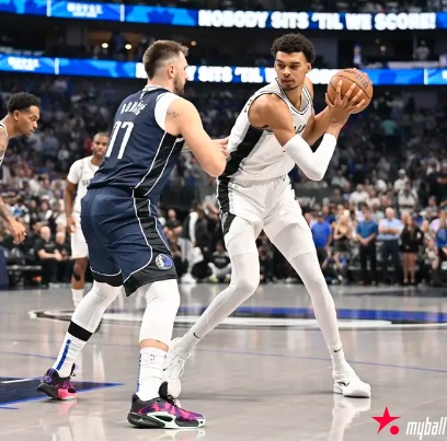 迈博体育:文班低迷独行侠轻取马刺