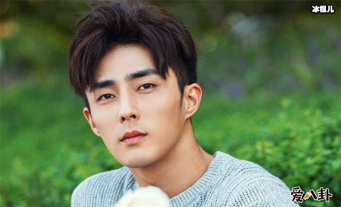 裴子添女朋友照片被曝, 性取向还是有问题!