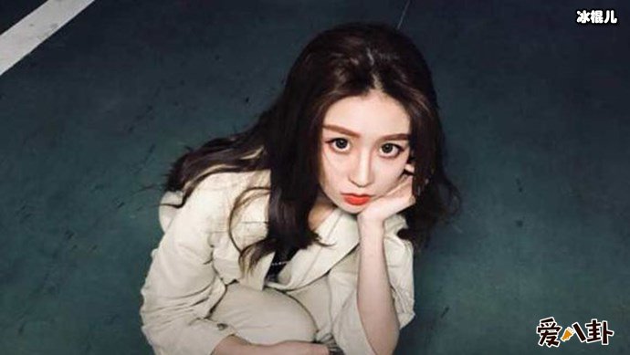 网红温婉被扒黑历史, 网友质疑未成年就傍大款