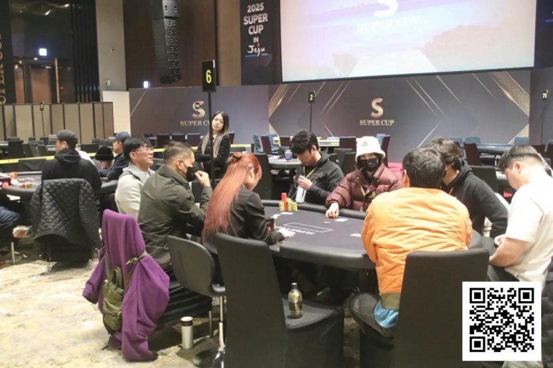 【EV扑克】恭喜韩国选手KIM WON JUNG顺利夺取开幕赛冠军玉瓶!JEJU杯A组热火吸引86人次11人晋级!【SUPER CUP济州】