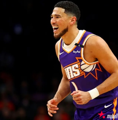 大发体育-创造历史!布克2年1.45亿美元提前续约太阳,大发助力你的致富之路!