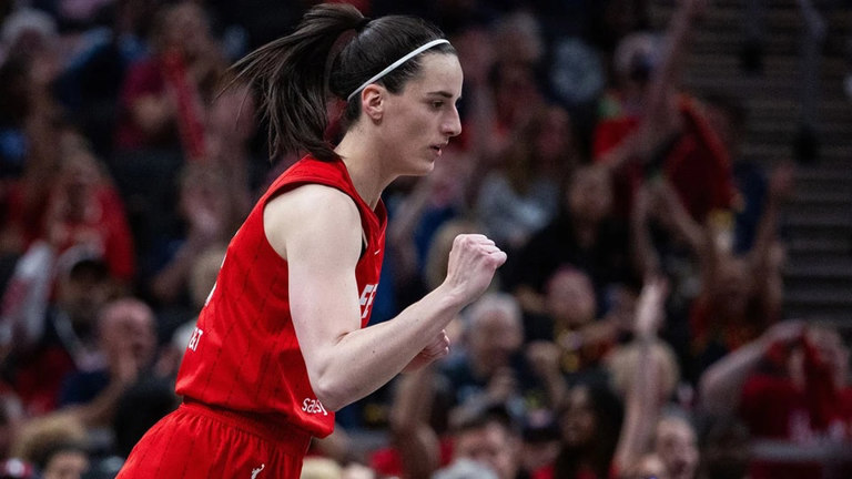 迈博体育 狂热队在对梦想队的统治下从未落后