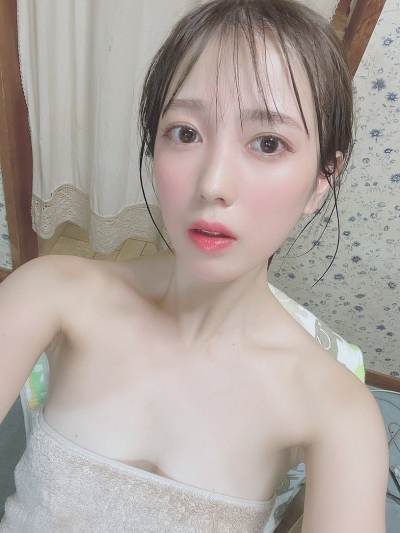 打败河北彩花!重量级偶像「小湊よつ葉」新作夺下排行榜No.1!