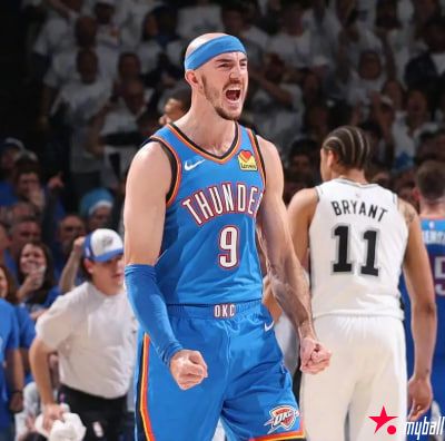西决卡鲁索爆发:场均14记三分+28净胜分,成雷霆2-1领先马刺最大功臣,大发体育助力你的致富之路!